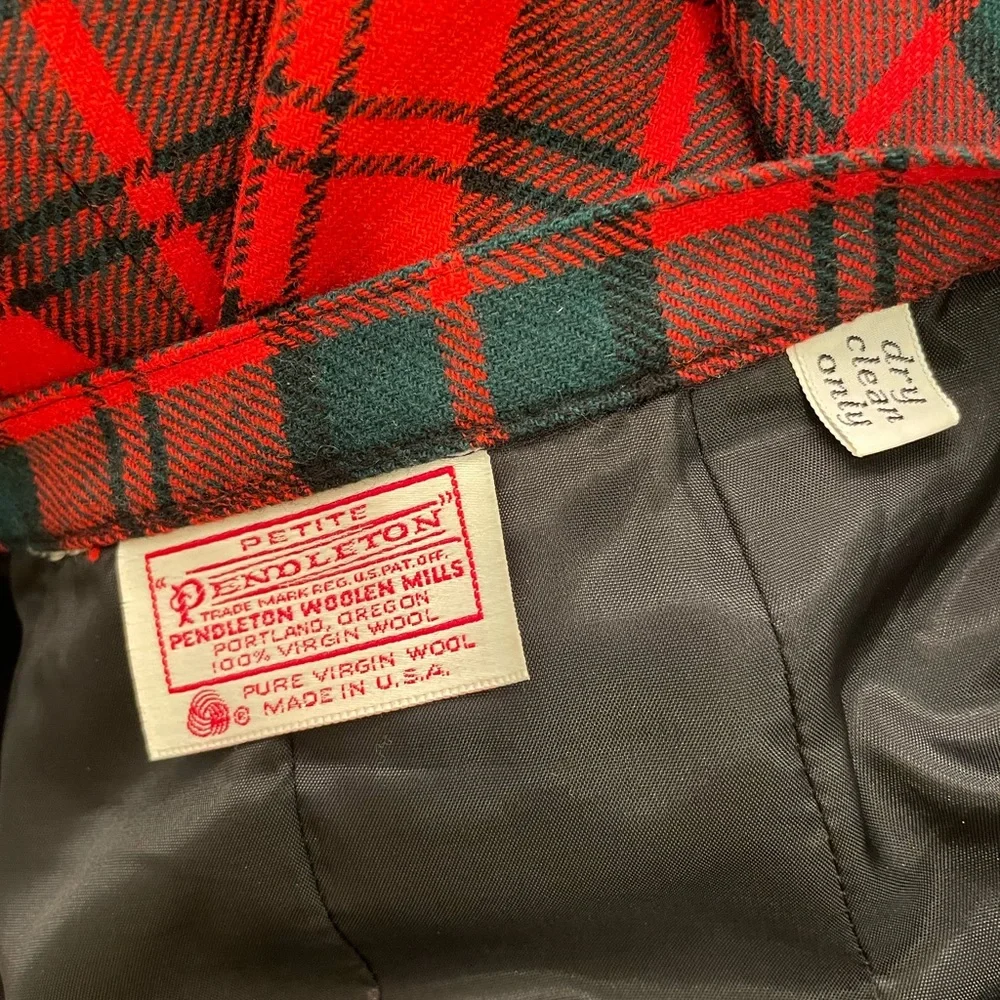 Vintage Pendleton Wool Red Plaid Skirt Womens Size Small Petite Oregon USA Mills